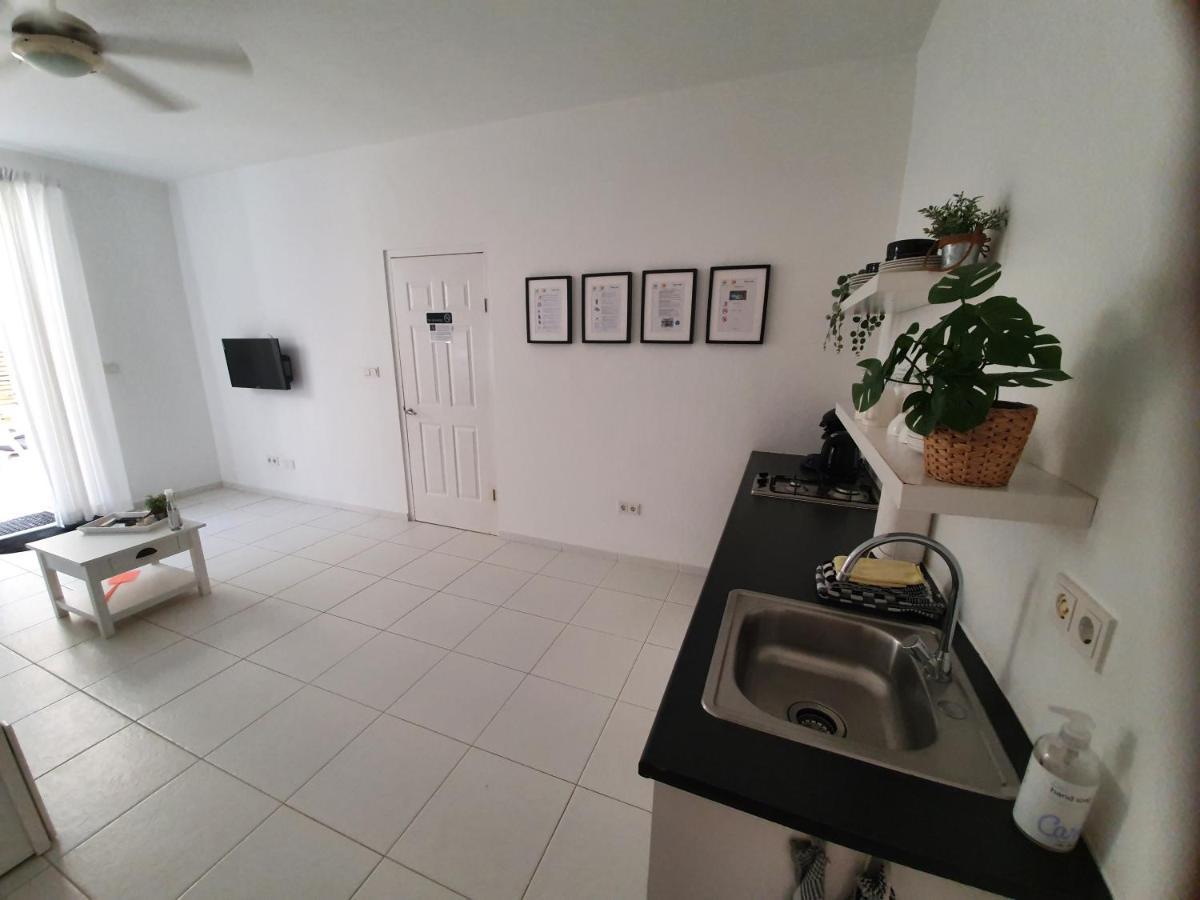 A2 Apartment Budget At Jan Thiel Curacao Exterior foto